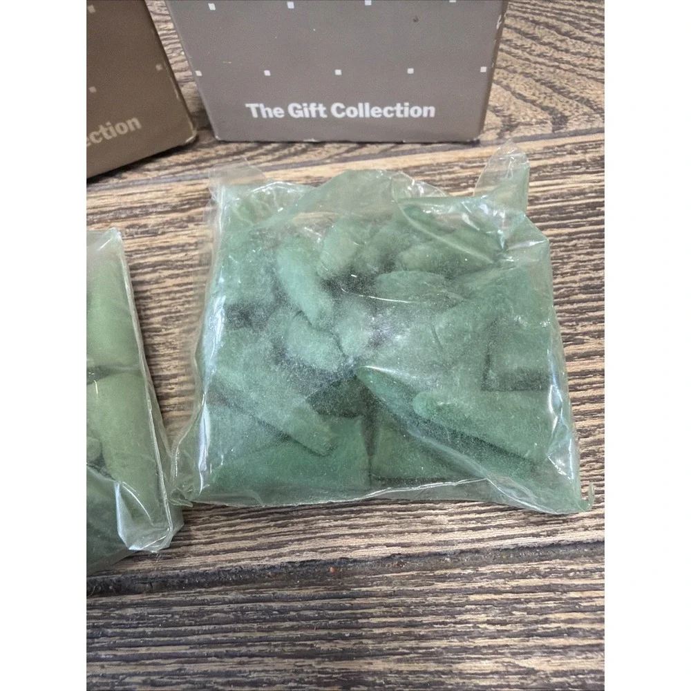 (2) Vintage Avon Apple Pie‎ Scented Cones 20 Cones Each Pack Gift Collection